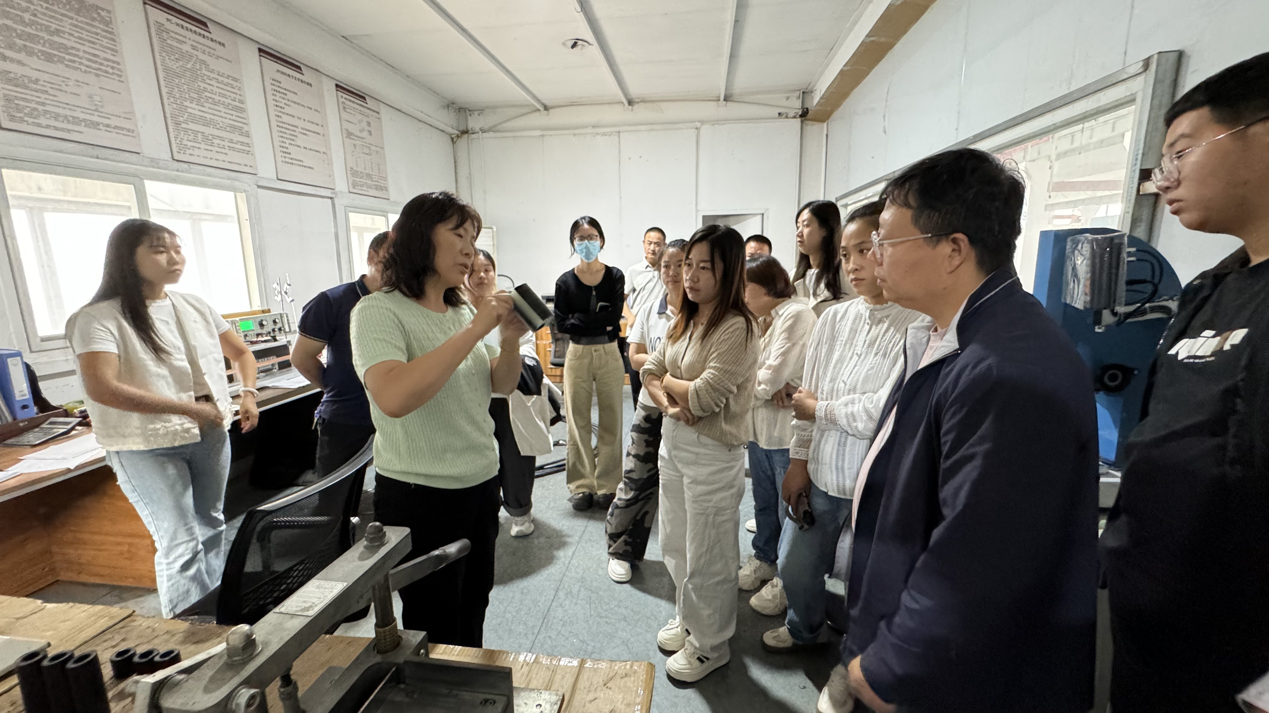 1758506163695872.jpg 1758506163695872.jpg